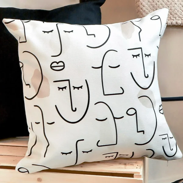 Les textiles Patlin Square Cushion - Face Design* Cushions